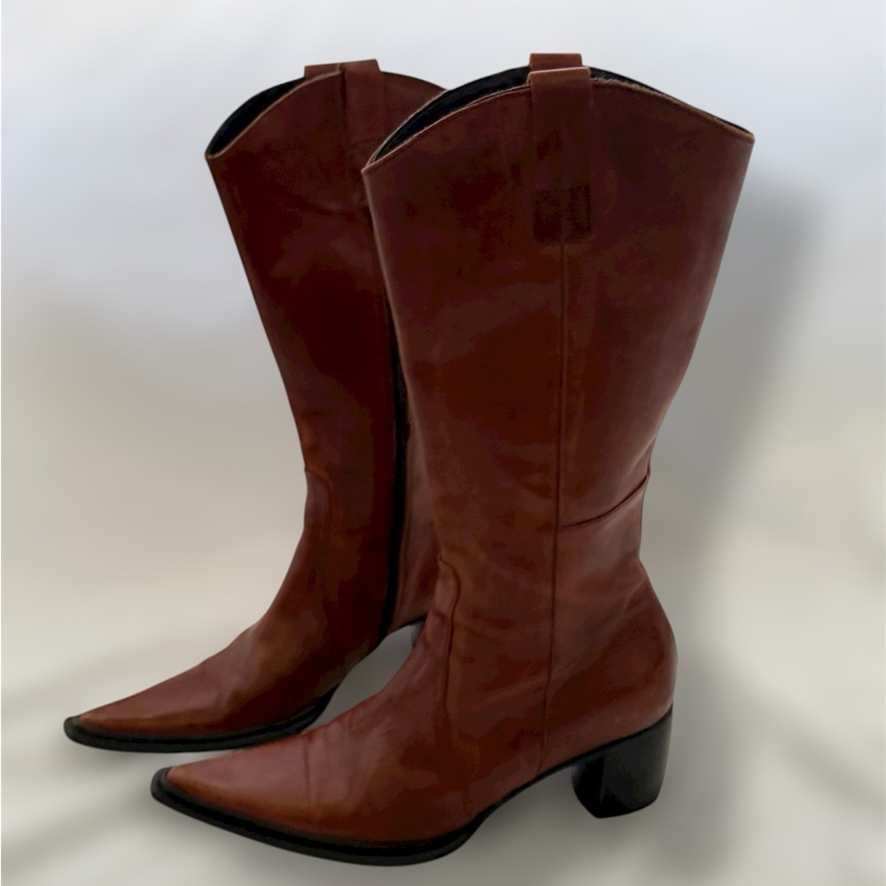 Vintage Brown Leather Western Boots – Pointed Toe, Mid Heel (Size 38 / US 7.5)